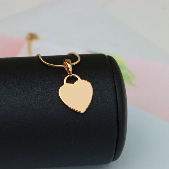 "Minimalist Heart Shaped Rose Gold Pendant with Polished Finish, XPPT1533 - Picture 6 of 13